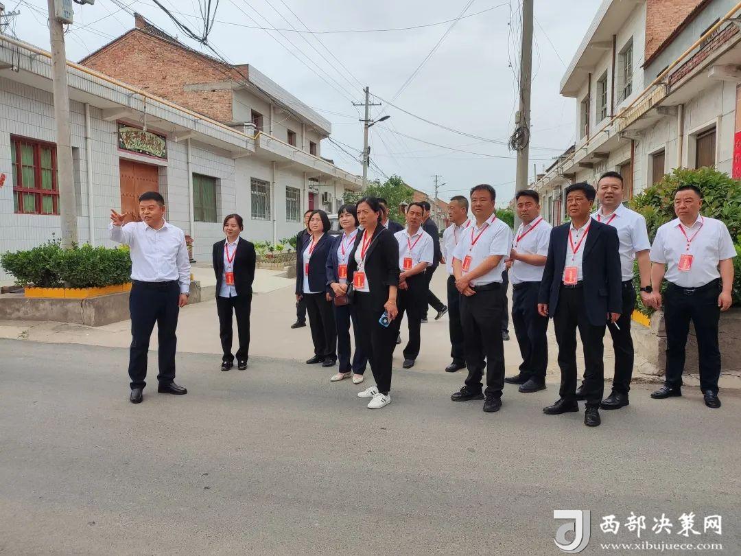 社区书记发言1.jpg