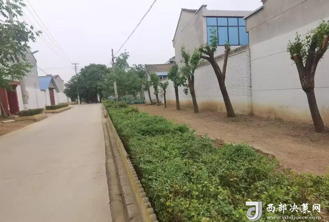 社区书记发言2.jpg