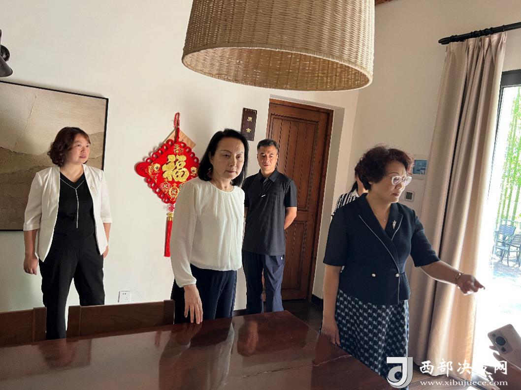 C:\Users\敬康\Desktop\民盟文件\6.1活动新闻\35e66163a3342bee0bcfba3e81ee837.jpg