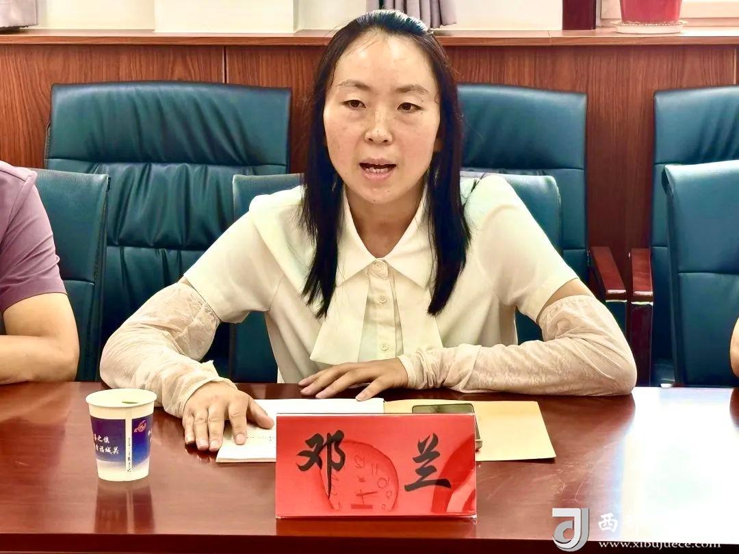 社區(qū)書記發(fā)言1.jpg