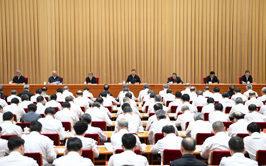 7月14日至15日，中央城市工作會(huì)議在北京舉行。中共中央總書(shū)記、國(guó)家主席、中央軍委主席習(xí)近平出席會(huì)議并發(fā)表重要講話。中共中央政治局常委李強(qiáng)、趙樂(lè)際、王滬寧、蔡奇、丁薛祥、李希出席會(huì)議。