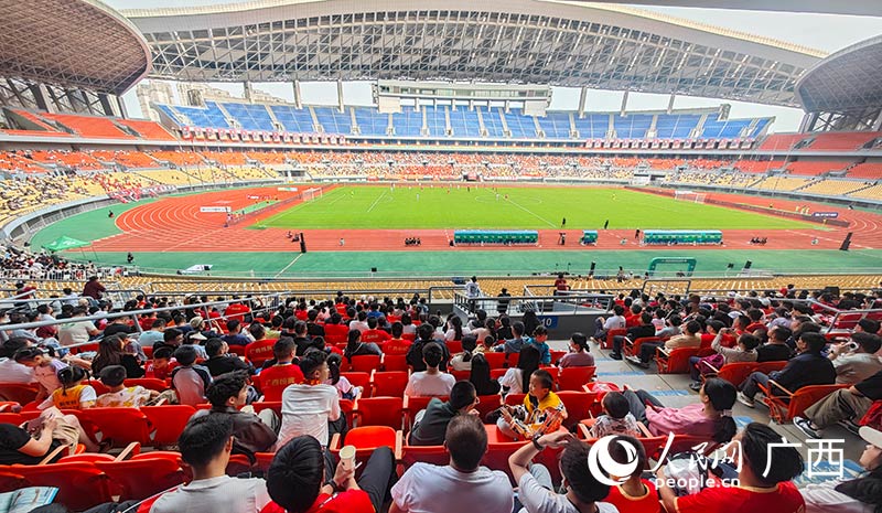 比賽現(xiàn)場(chǎng)。人民網(wǎng)記者嚴(yán)立政攝